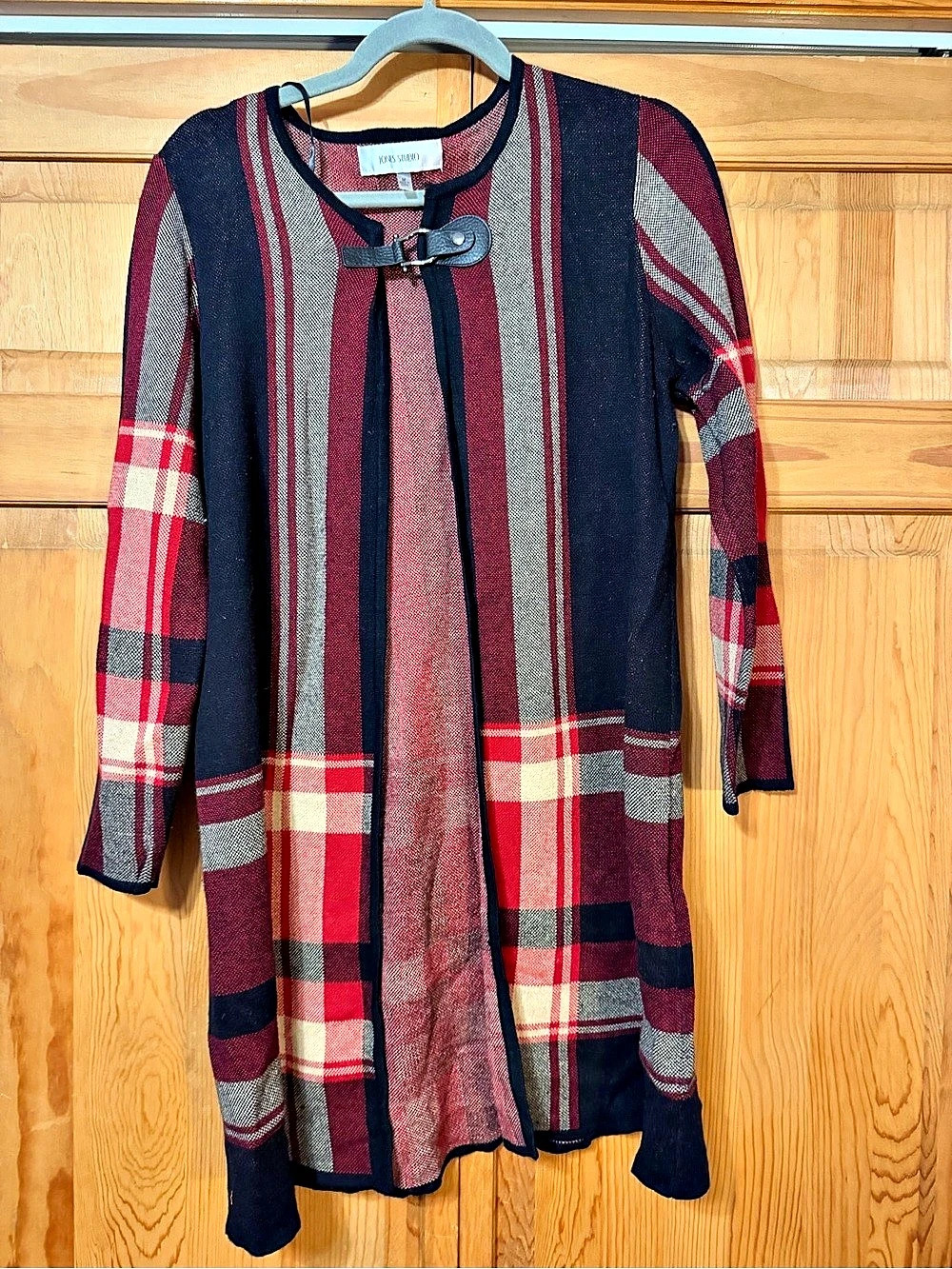 Jones New York Plaid Open Front Sweater in Black & Red